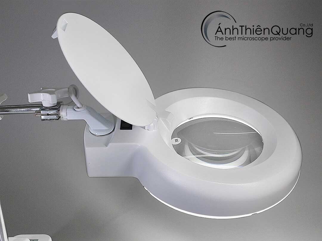 Kính lúp để bàn Q550B kinh-lup-de-ban-q550b